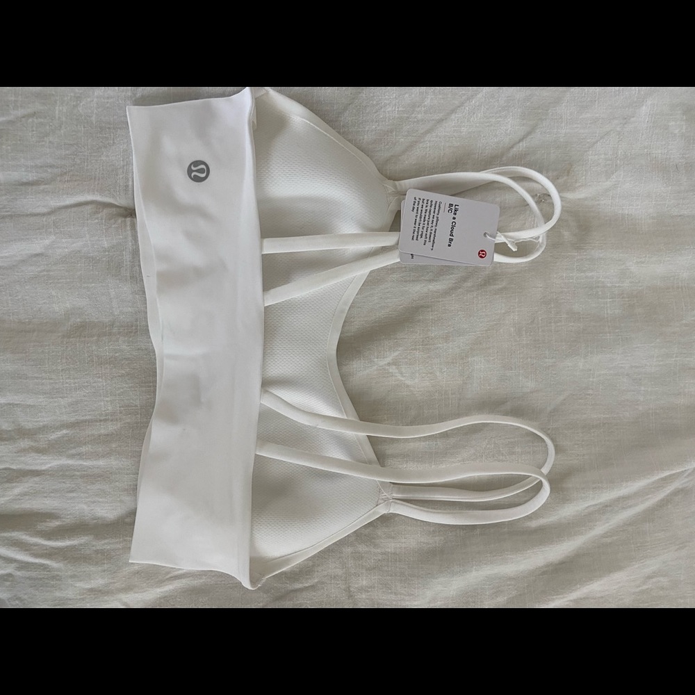 Like a cloud sports bra sizes (4 & 8)